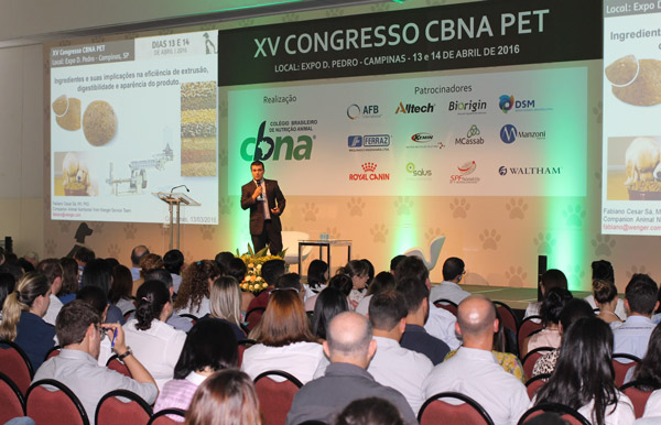 Congressos e convenções corporativas com grande fluxo de entrada